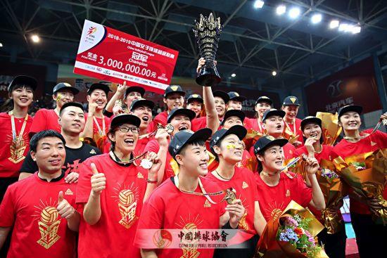 朱婷现在的队友,朱婷震惊队友扣球