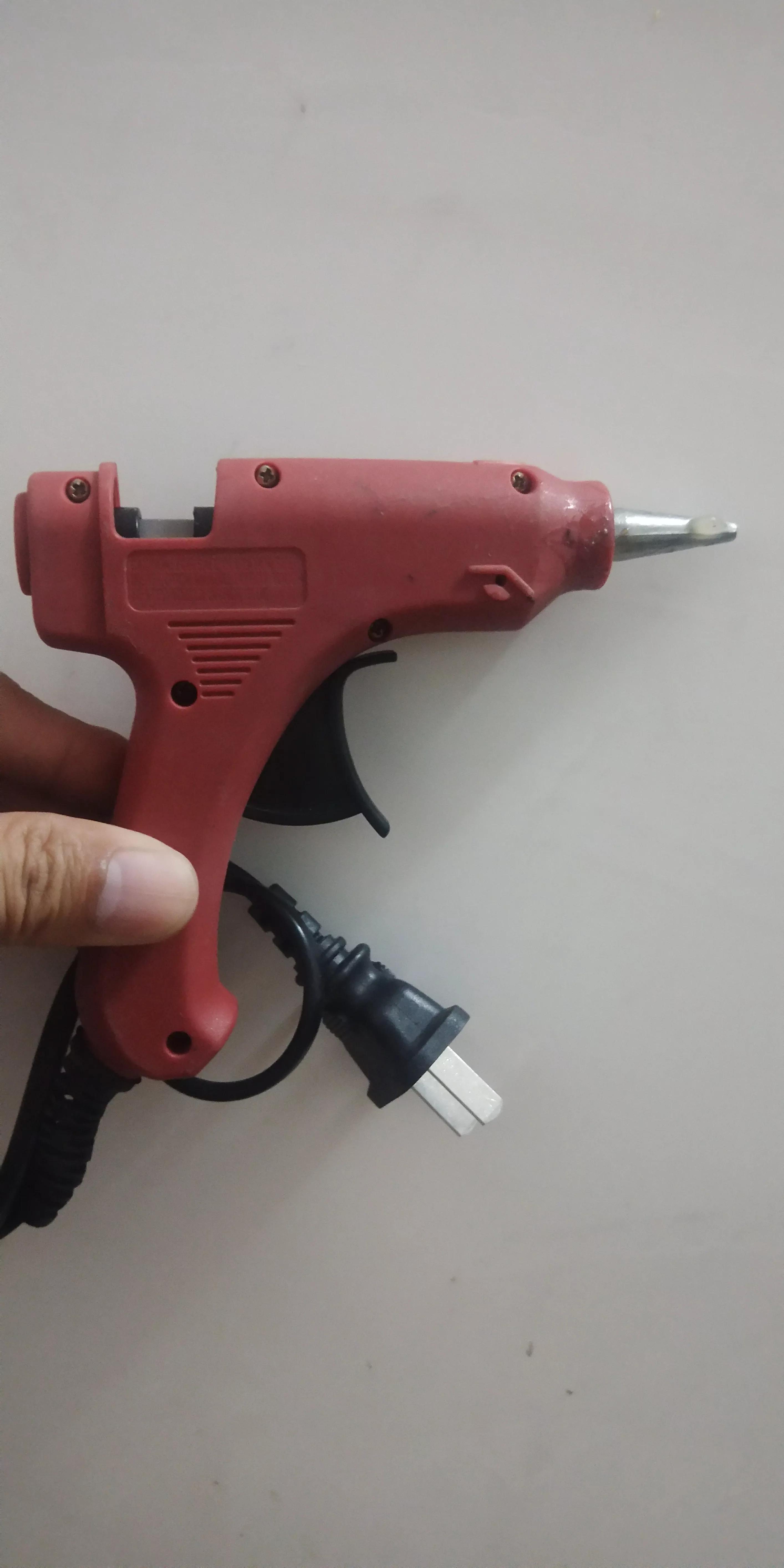 自己动手修复车翼子板凹坑,车顶凹陷修复收费标准