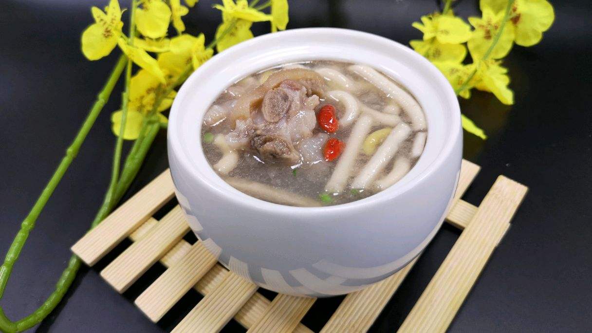 生麦芽韭菜根回奶,麦芽和麦芽草可以回奶吗