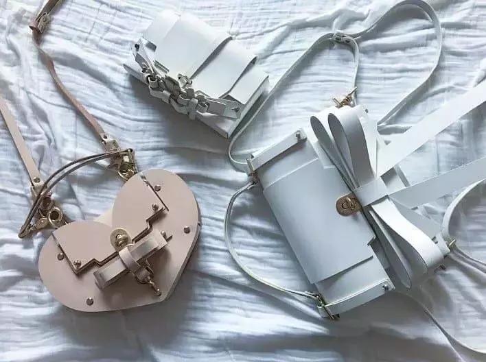 1000左右的包包品牌推荐,1000块钱能买什么大牌的包