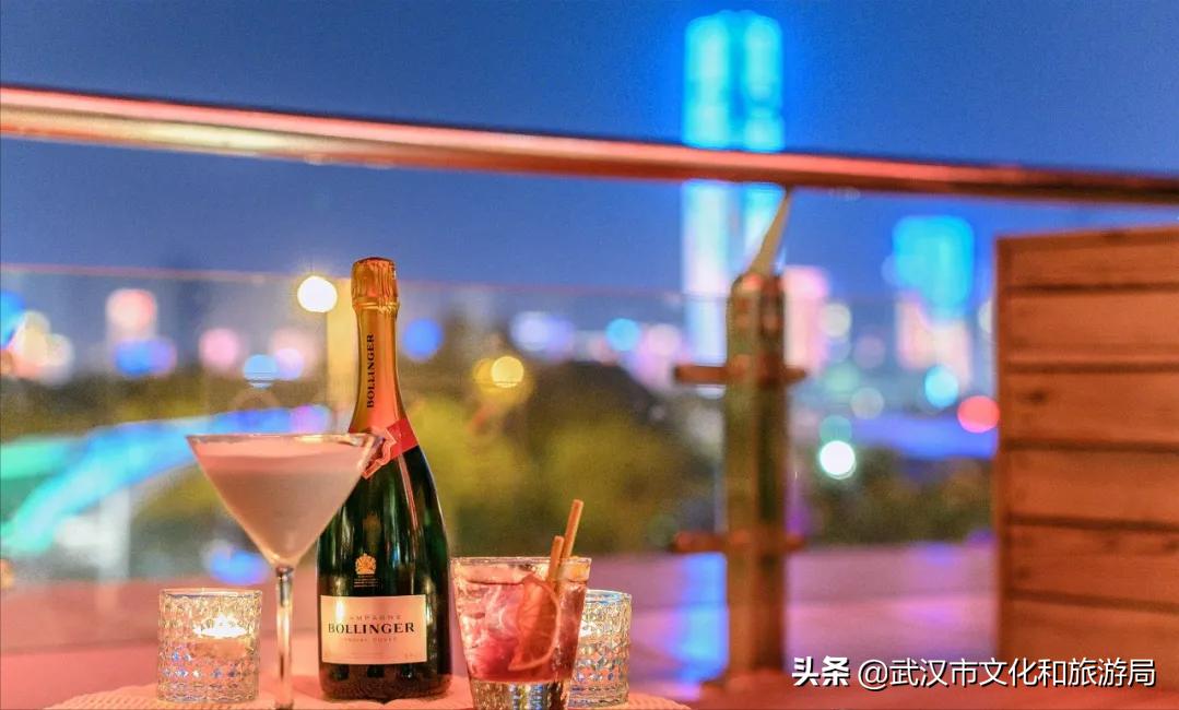 武汉长江灯光秀最佳观赏地点,武汉长江灯光秀时刻表