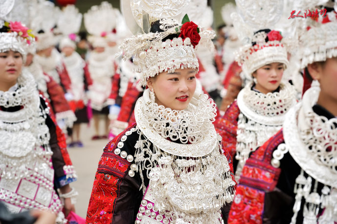 台江苗族姊妹节巡游,台江苗族姊妹节苗族服装