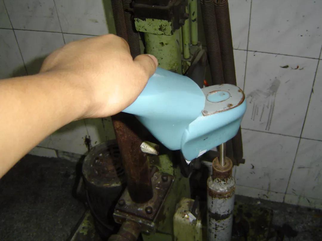 制鞋成型工艺流程,制鞋教学视频