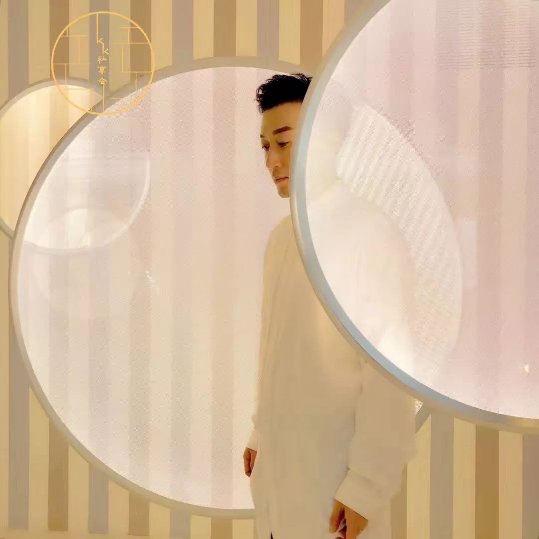 时尚圈今年的流行色,今年时尚趋势流行色