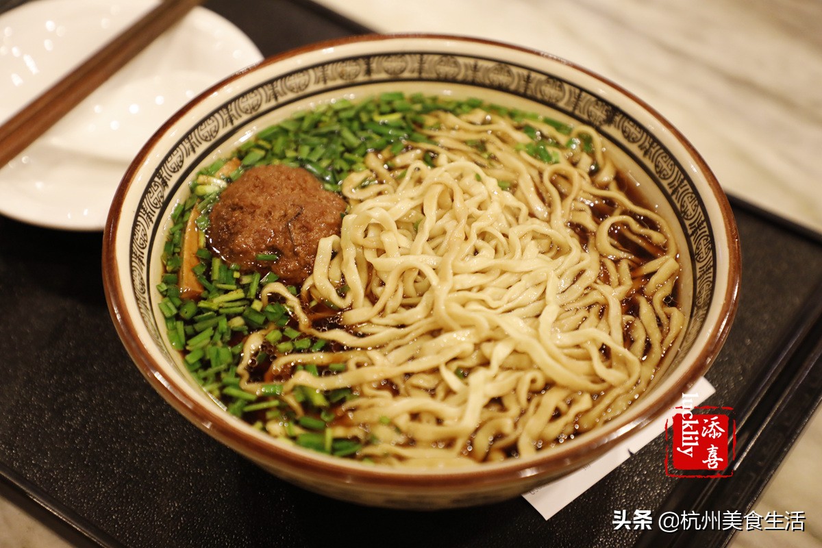 南京有名的镇江锅盖面馆,镇江锅盖面侍家面馆