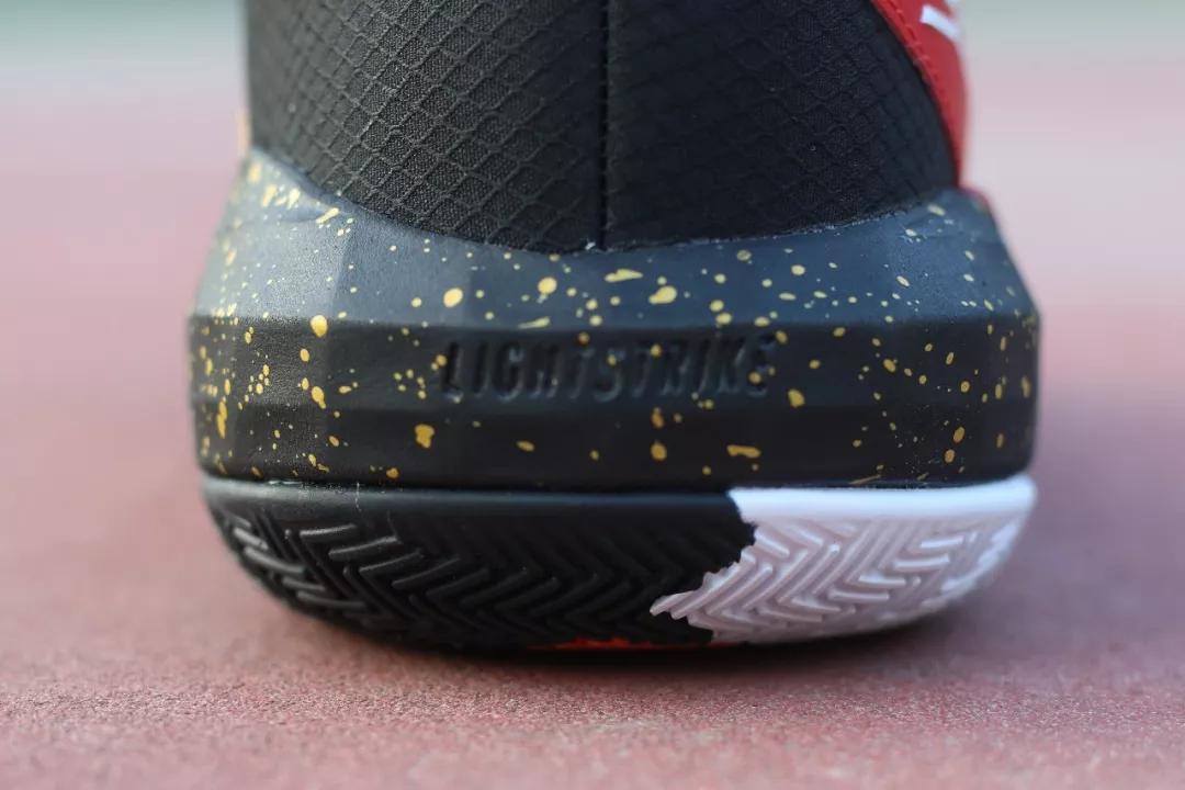 利拉德6实战球鞋测评,利拉德六代测评耐磨吗