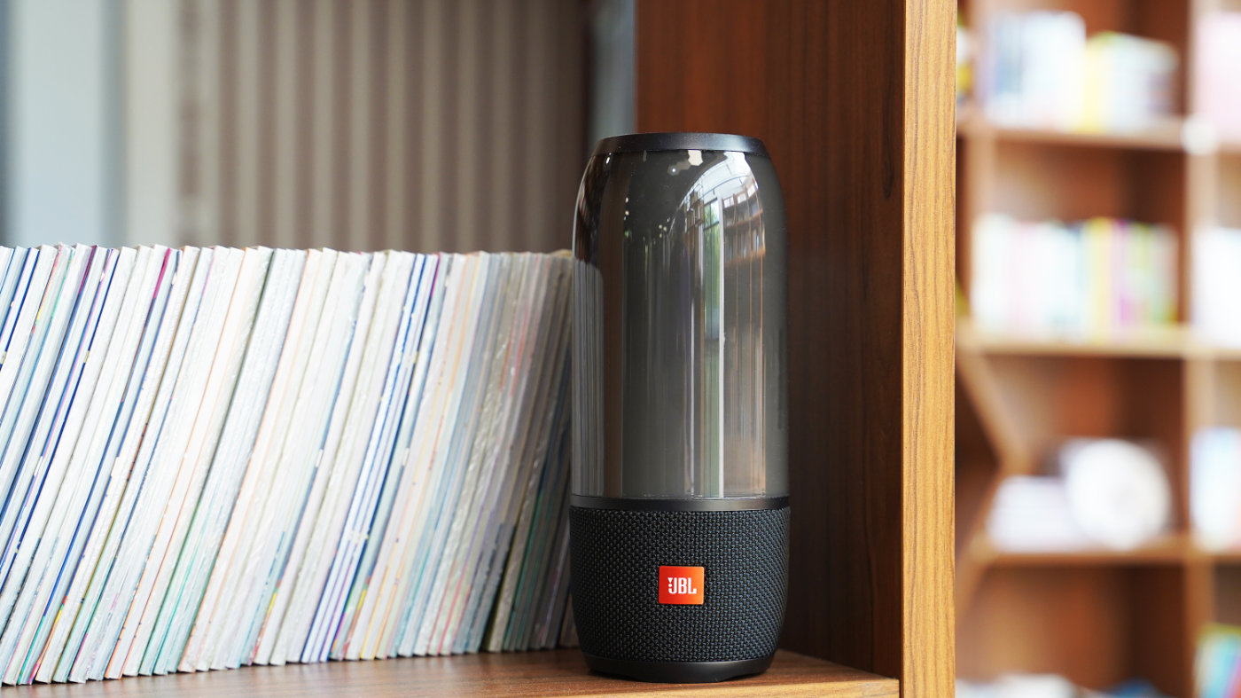 jbl和bose小水壶蓝牙音响评测,jbl和bose蓝牙音箱哪款最值得买
