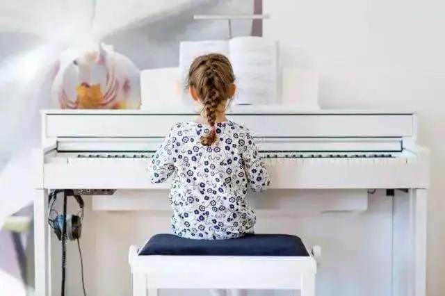 如何培养初学者读谱,如何培养孩子学习弹奏