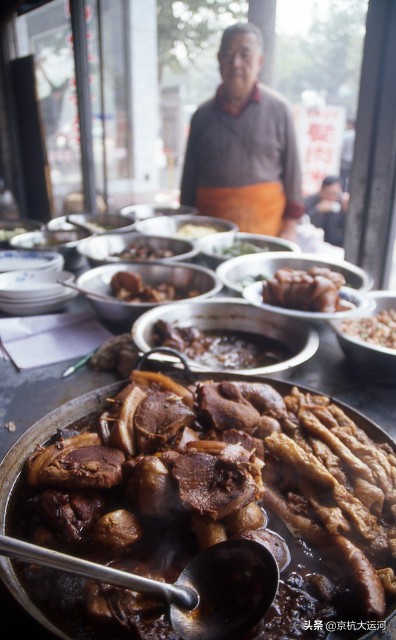 甏肉把子肉红烧肉的区别,特色甏肉坛子肉吃到爽