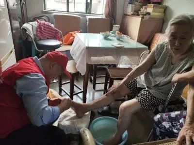 “四史”学习教育|“一个支部一个故事”——一把扦脚刀