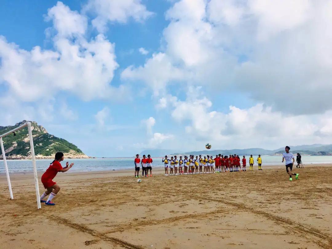 张一山足球运动健将,张一山篮球比赛