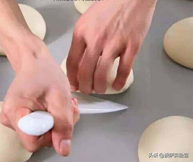 披萨面团冷发酵的配方,冷发披萨面团商用制作流程