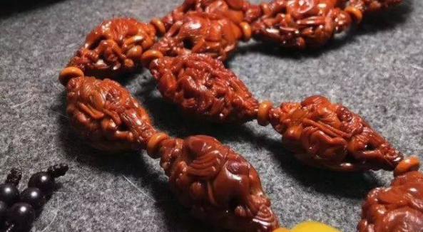 文玩橄榄核是什么品种的,什么样的橄榄核手串最好