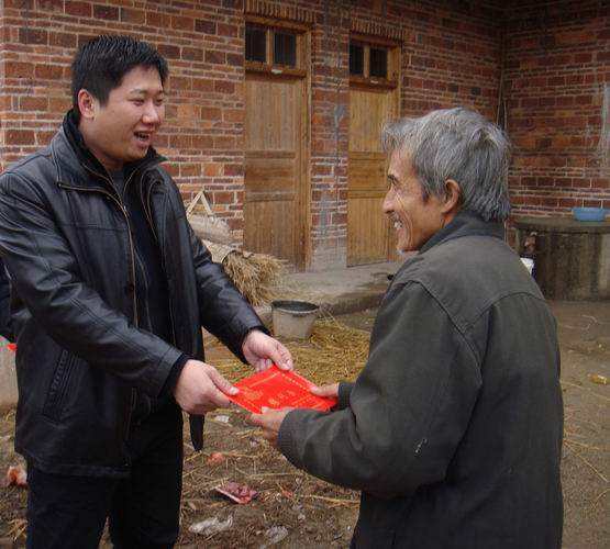 国家给扶贫户免费盖房产权归谁,国家扶贫房还可以在老家建房吗