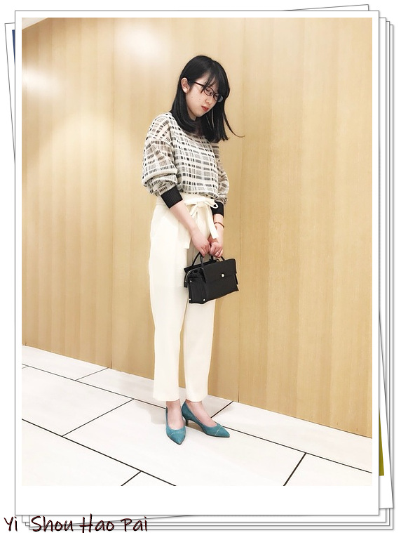 冬季黑白灰穿什么颜色好看,黑白灰的颜色搭配图片