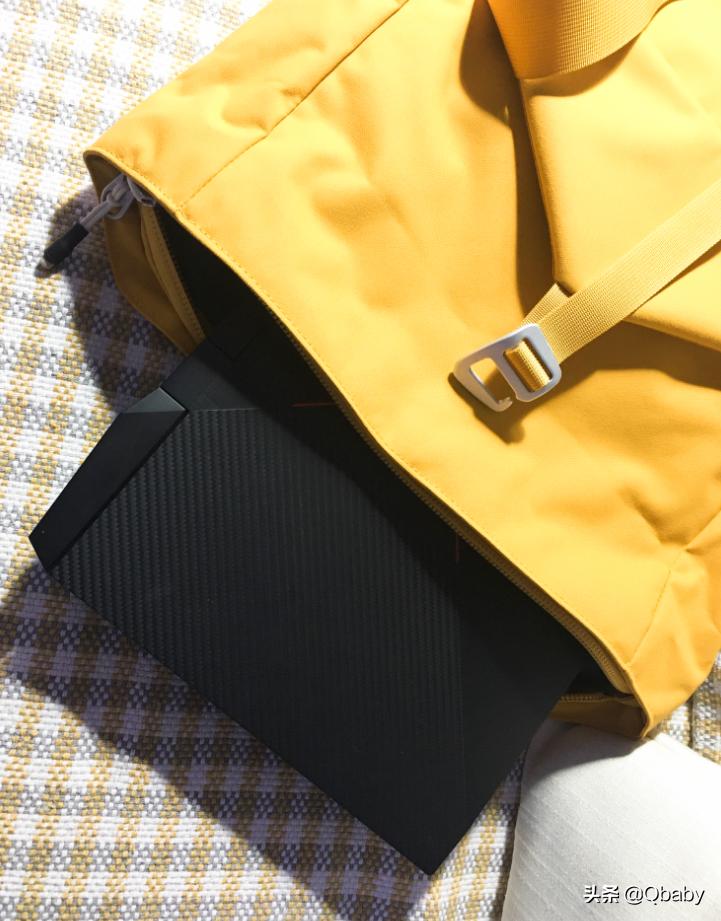 短途出行好物清单OSPREY隐客翻包iphone12简晒