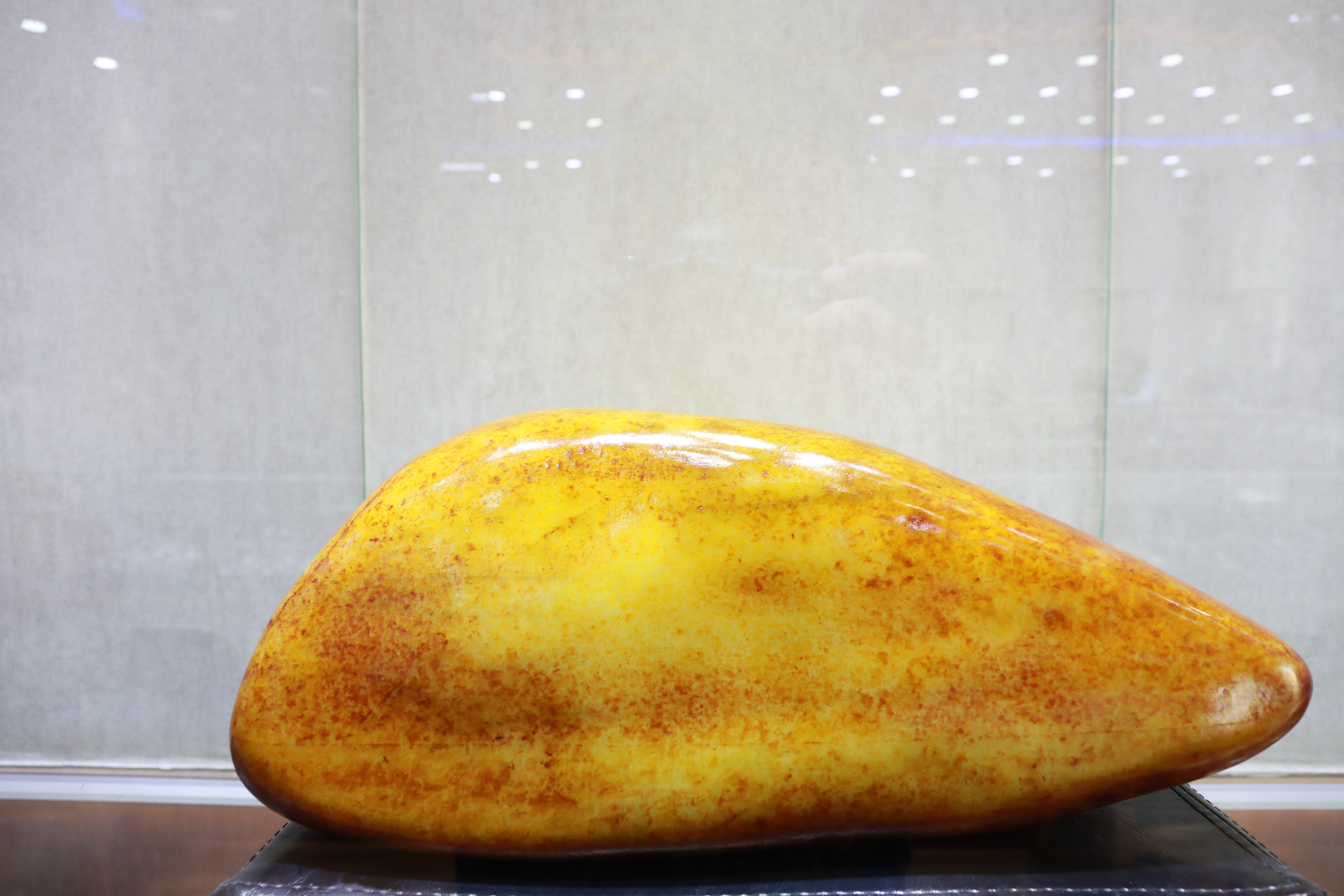 新疆白玉和和田玉哪个好些,乌鲁木齐中疆和田玉