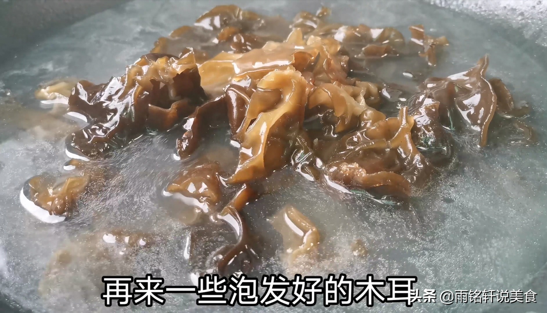 凉拌苦瓜正确最好吃的做法,凉拌苦瓜怎样炒苦瓜不苦