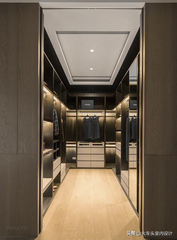 走入式衣帽间设计效果图轻奢风,轻奢简约大气衣帽间