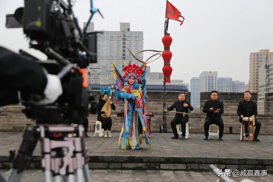 濞佽耽璧涗簨鐩存挱,濞佽耽涓滆帪