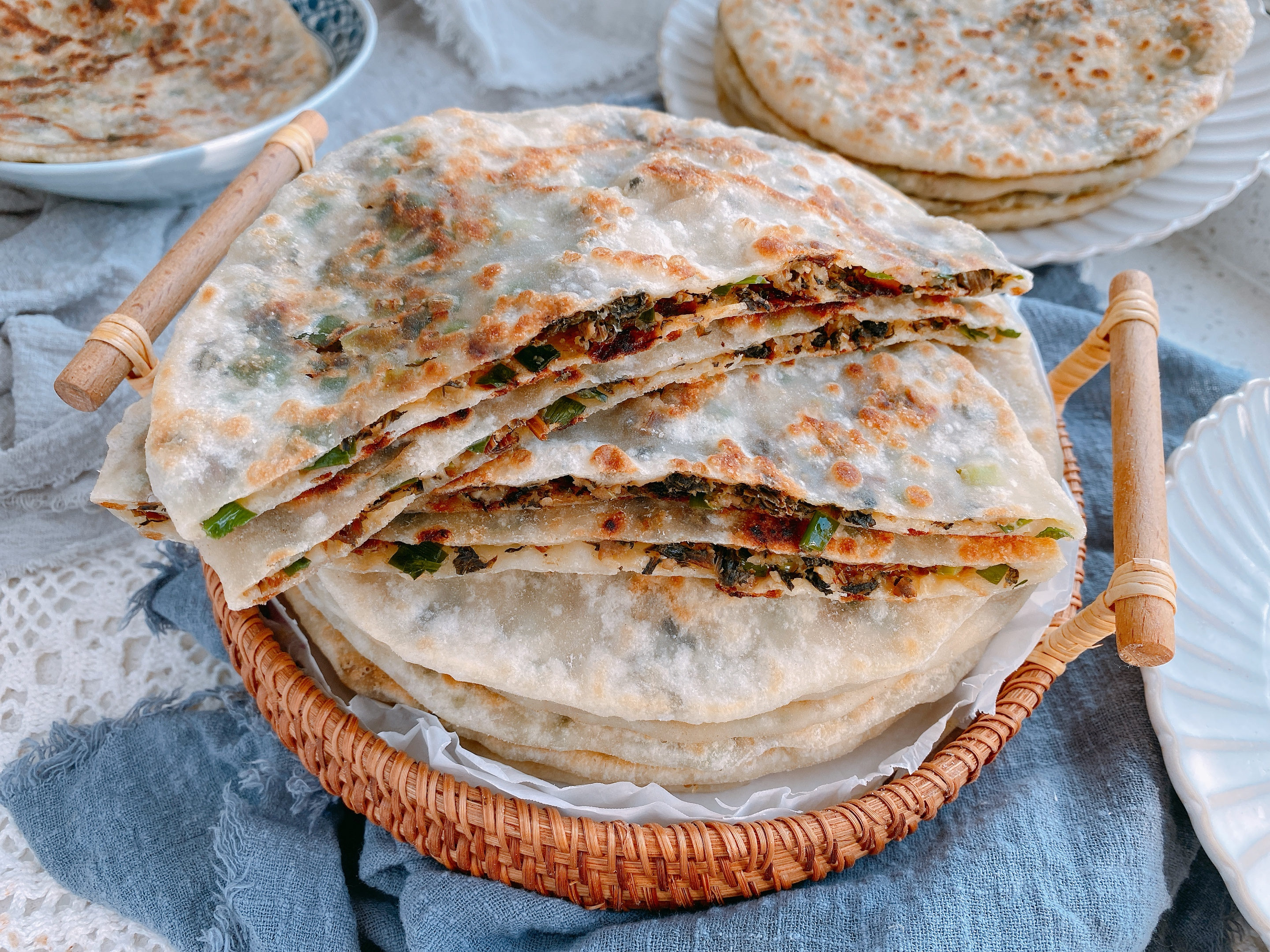 梅干菜肉饼咸香酥脆越吃越香,浙江绍兴梅干菜饼的正宗做法