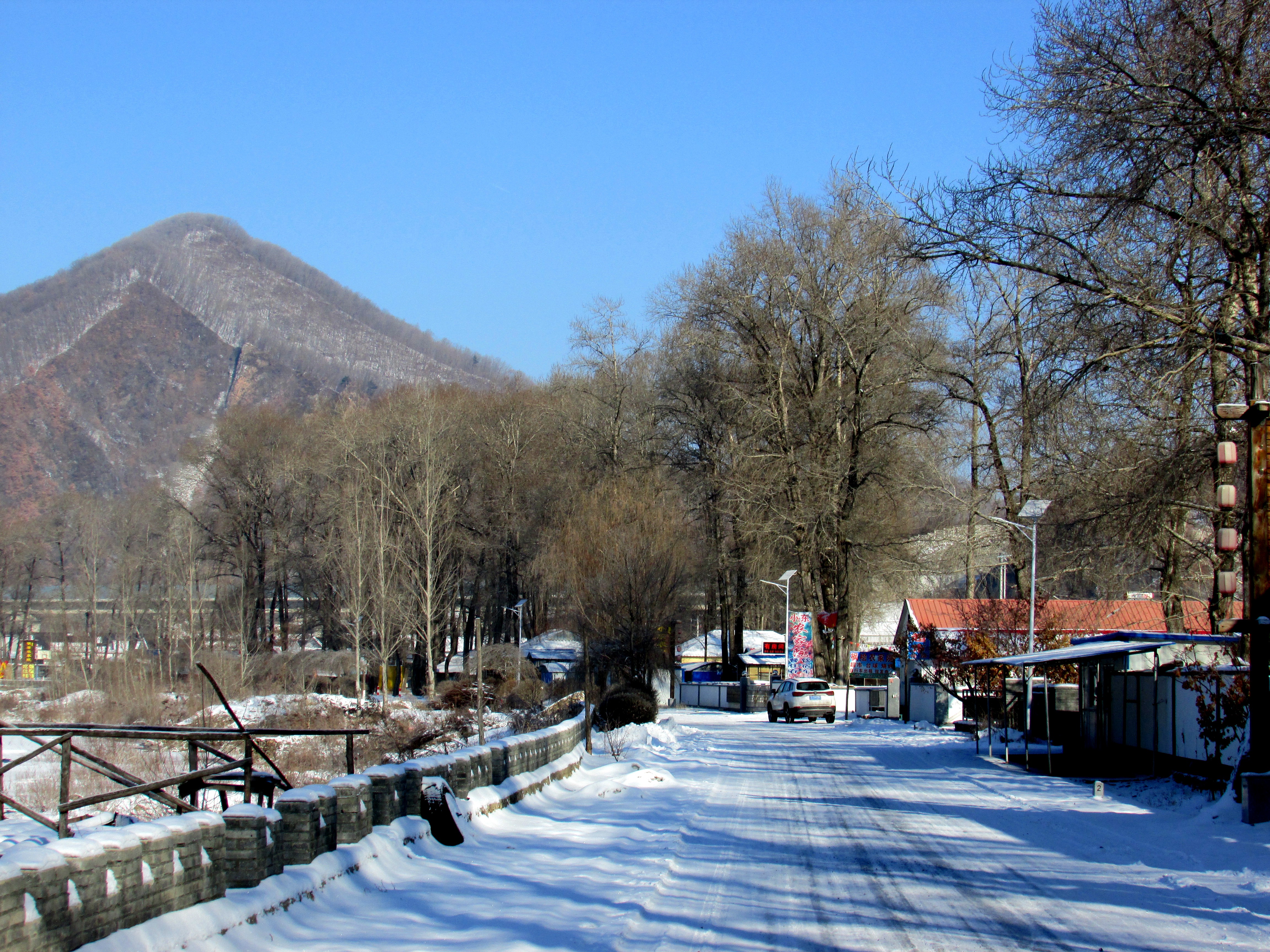 本溪湖里村冬季景色,本溪湖里村景色视频