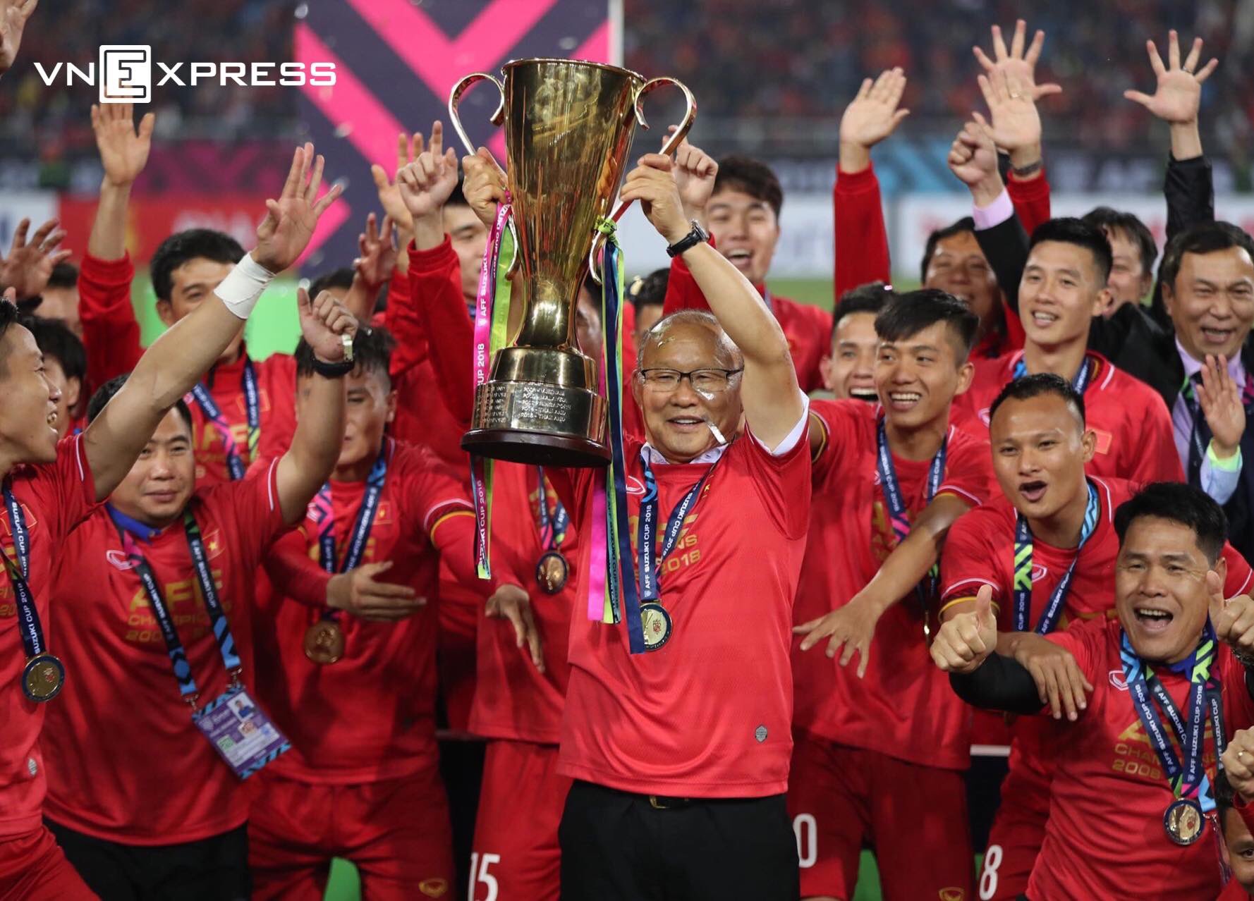 韩国国奥队长,国奥主帅年薪