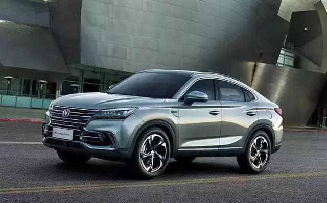 挤破头想当国产宝马X6?网友:画虎不成反类犬