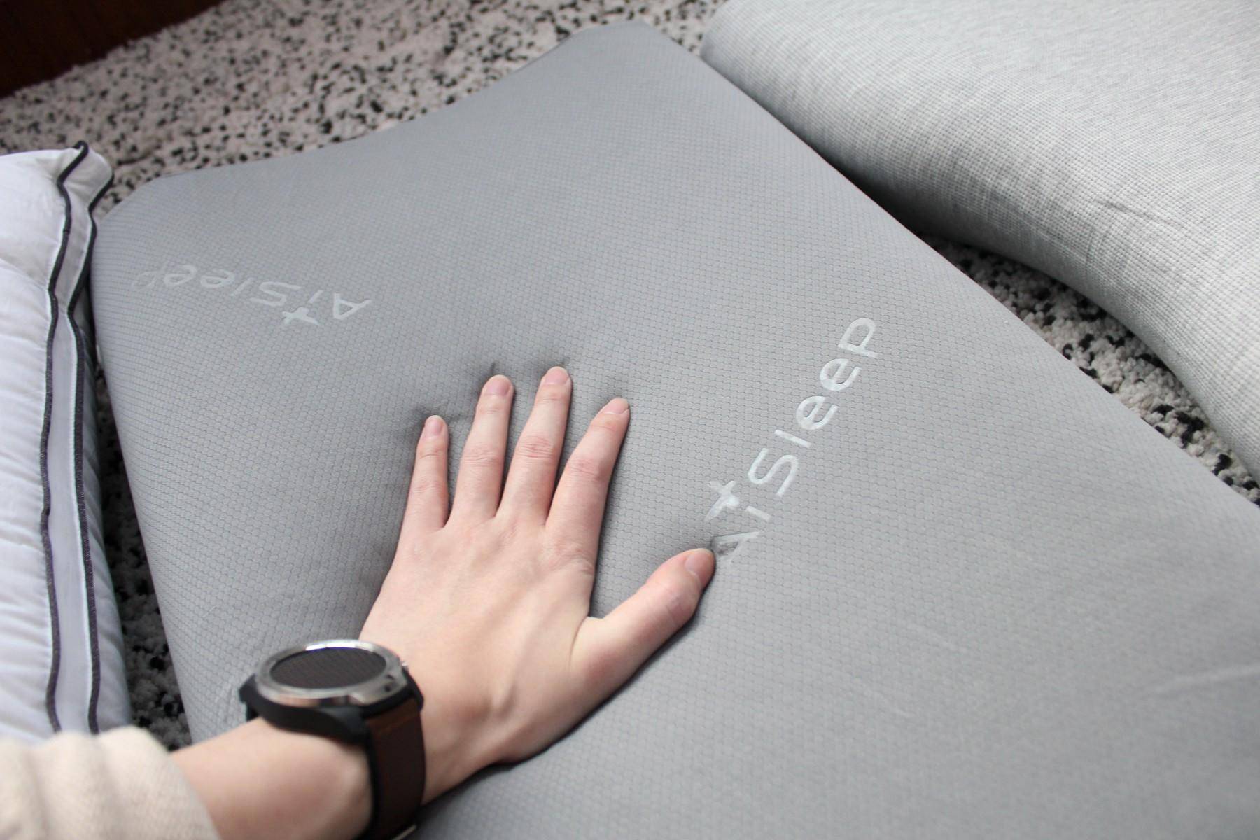 哪种品牌才是真正的记忆棉枕头,乳胶羽绒记忆枕头怎么选