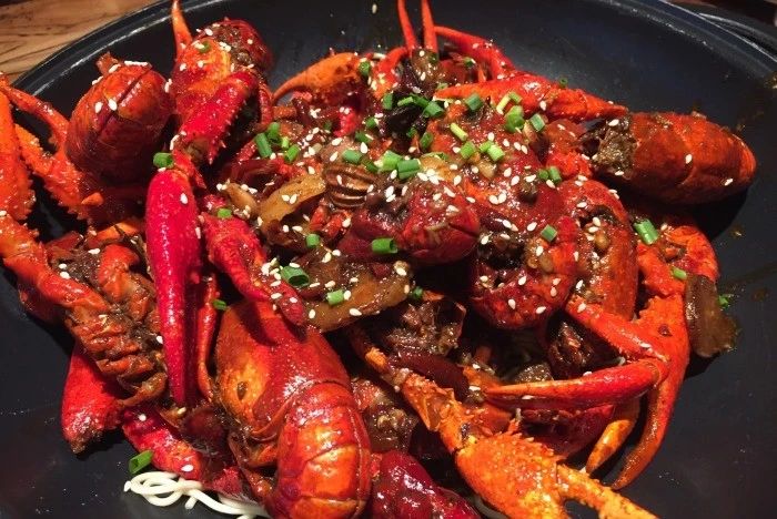 南宁最好吃的大排档小龙虾,南宁最好吃的五香龙虾