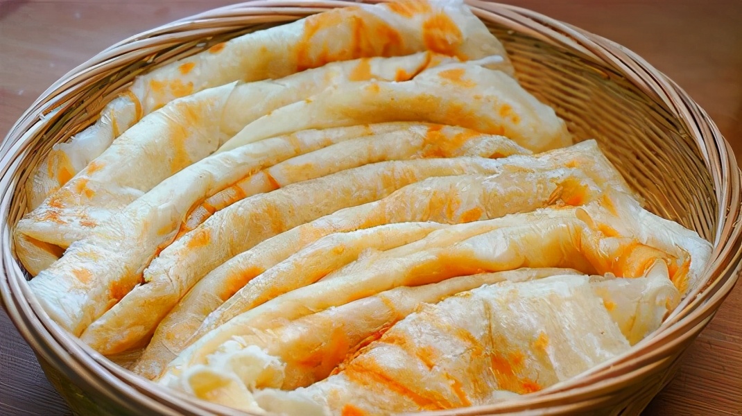 家常油饼正确又好吃做法,家常油饼柔软起层凉了不硬有秘诀