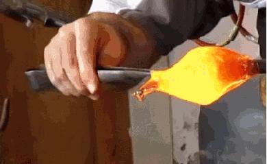 网上买的连衣裙到货了,店家连夜打电话跪求删除好评照片太尴尬了