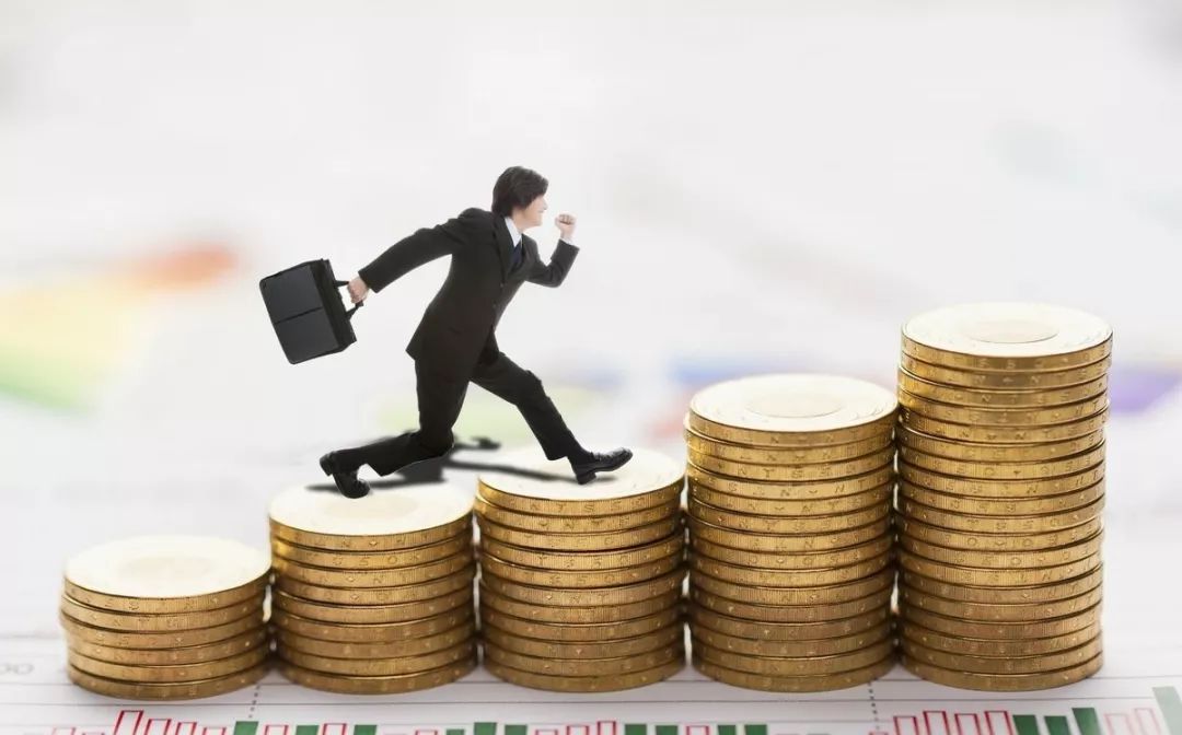 职场当中遇到太自私的同事怎么办,职场上碰到占便宜的同事怎么治他