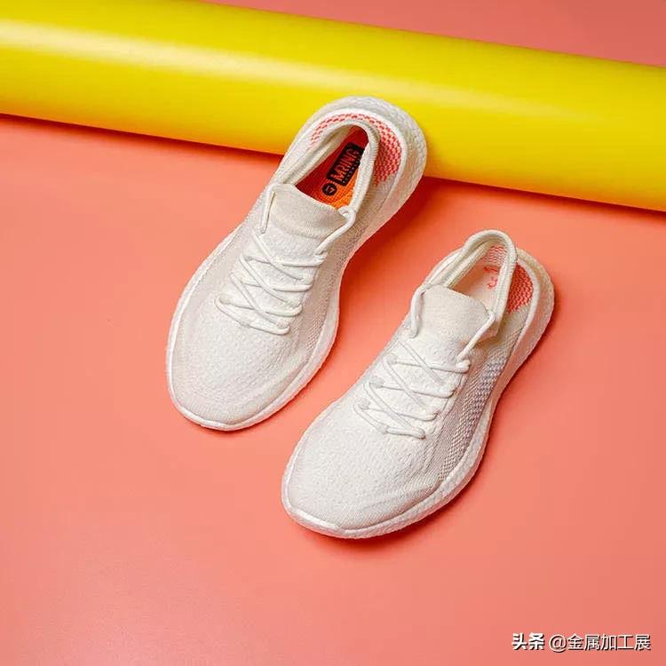 踩屎感最强的运动鞋,阿迪软底踩屎感鞋