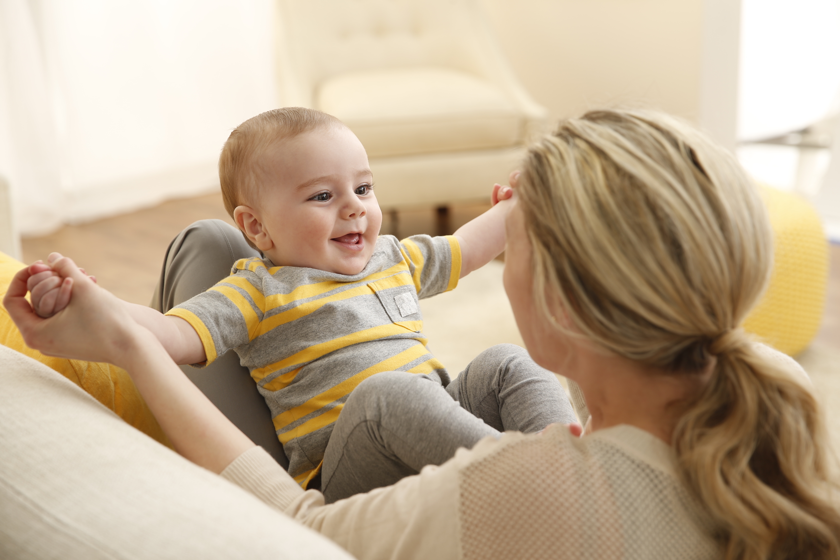 小宝宝总是消化不良怎么办,奶粉消化不良最快解决方法婴儿