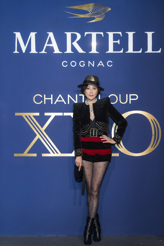 黑丝波点洋气款式,黑丝波点袜怎么搭配