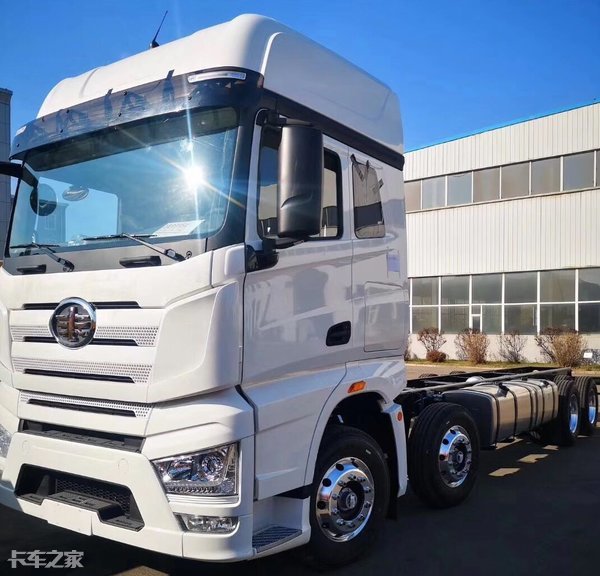 国产8x4高端载货车,最新款8x4载货车