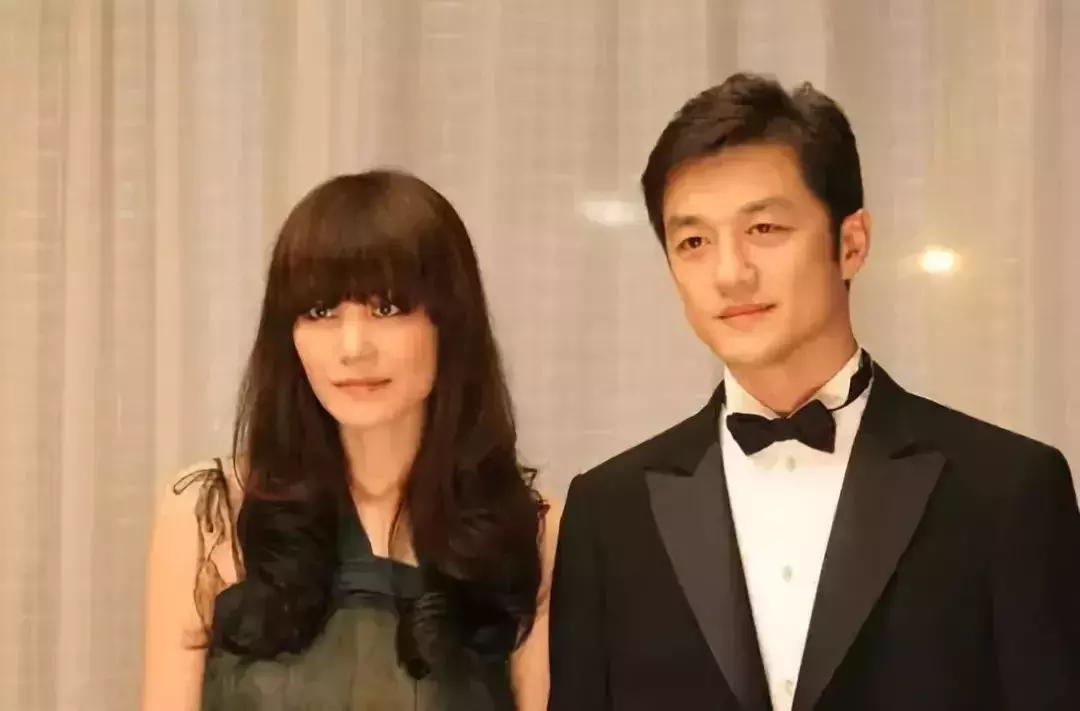 令狐冲李亚鹏谁才是天下第一,李亚鹏是否有令狐冲的气质