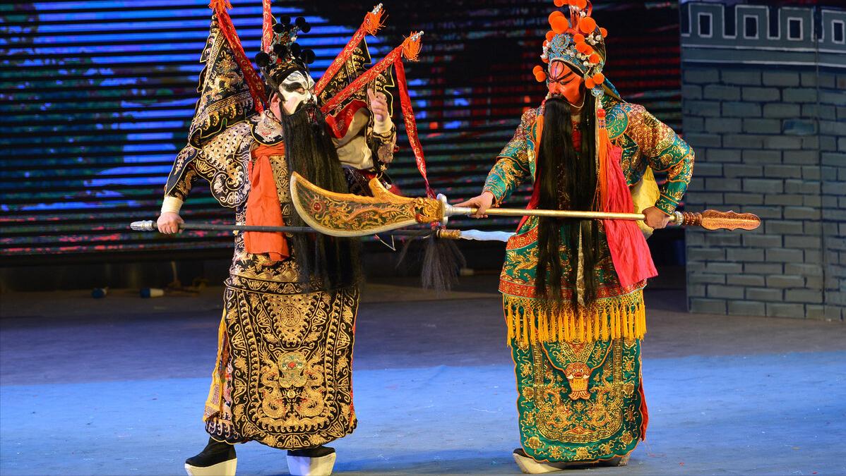 睡觉半睁眼是因为什么原因,睡觉半睁眼是什么原因