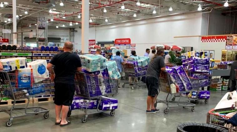 新冠疫情抢购厕纸音频,疫情期间抢米风潮爆发