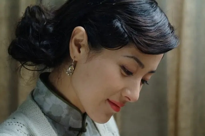 曾黎美貌刘烨,曾黎年轻时的颜值秦海璐评价