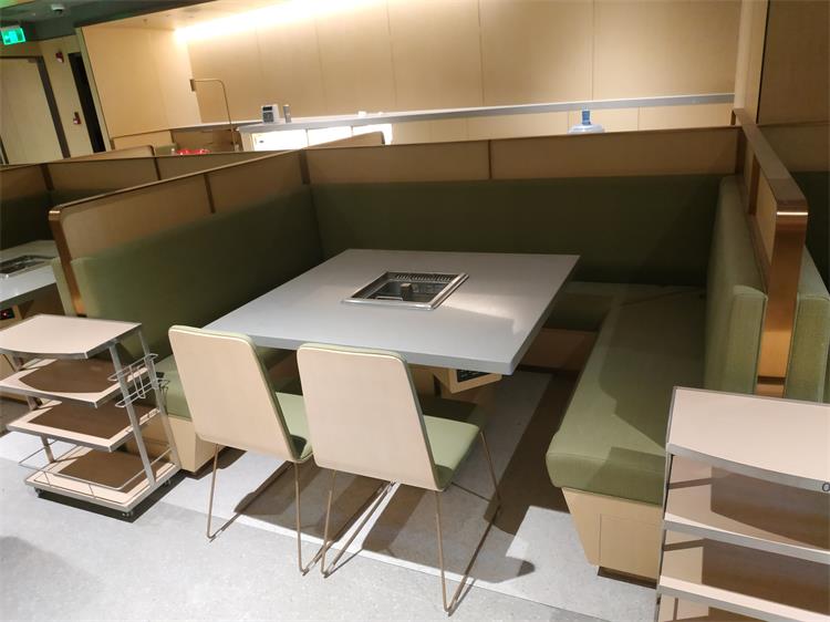 海底捞小桌中桌大桌坐多少人,海底捞8人桌花多少钱