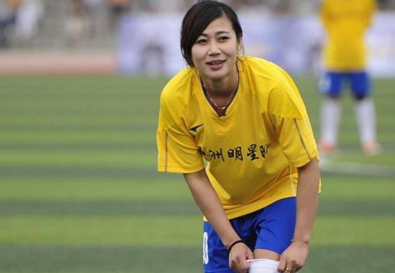 国足女神“黑珍珠”：黑暗时期独挑女足大梁，带领球队奔向胜利