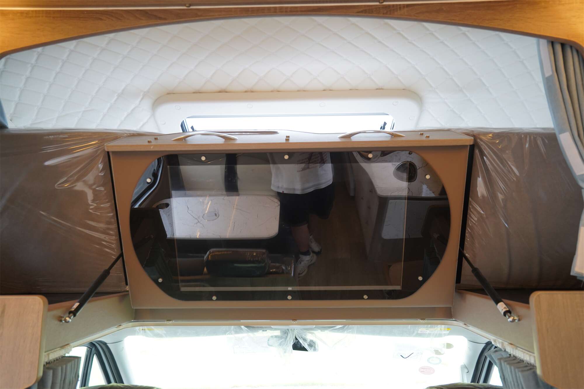 v362低顶6座房车,v362升顶7座房车