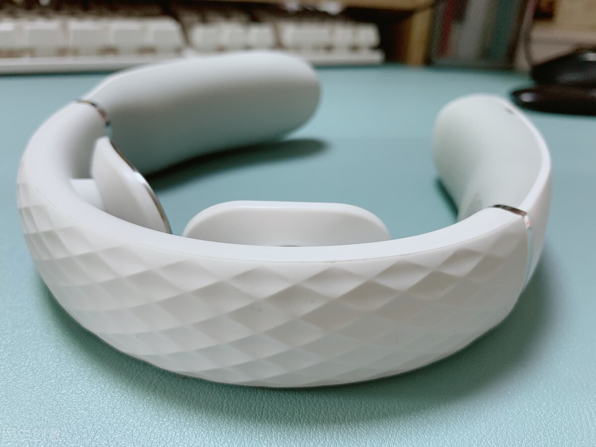 20岁少女自述：虽然他比我大20岁，但他做的这件事让我心动