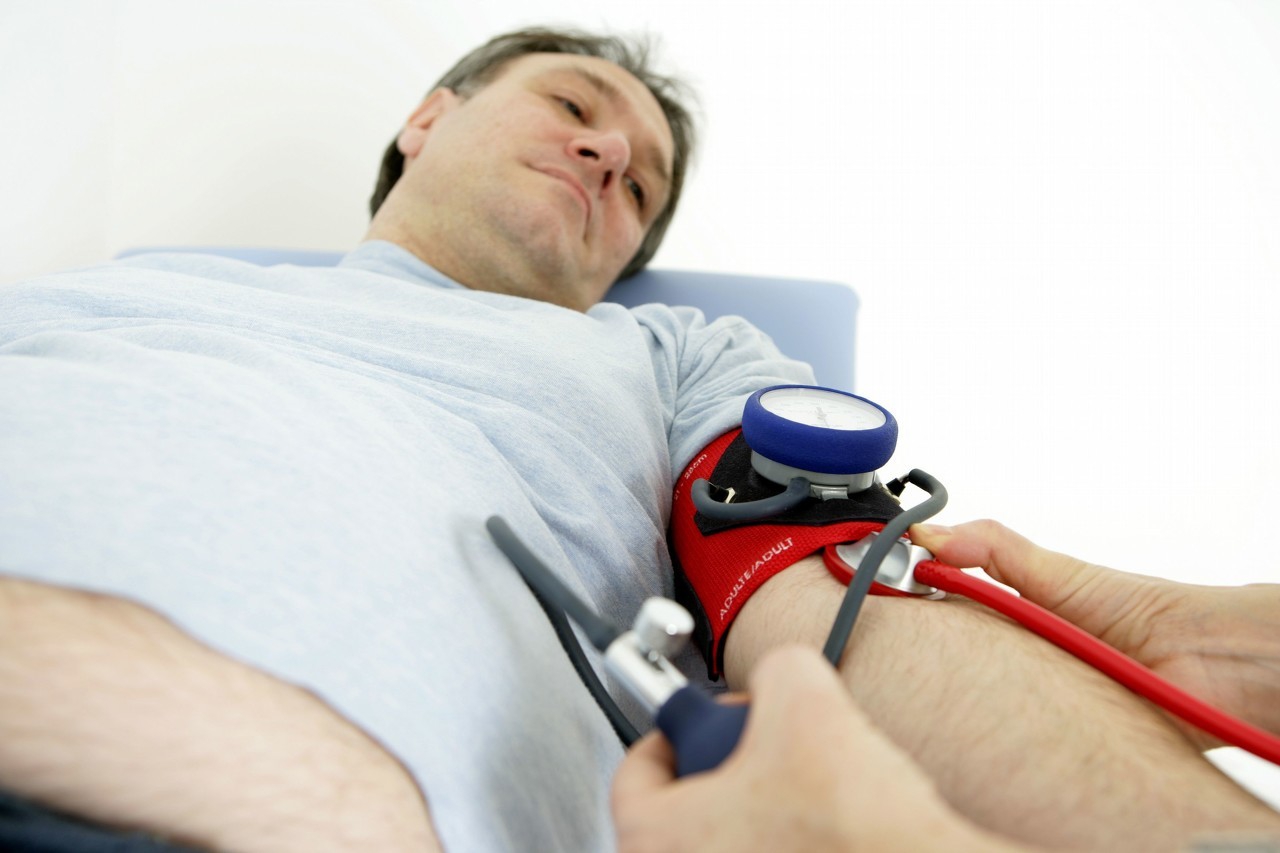 没有征兆测血压110-170是高血压吗,血压14187mmhg算高吗