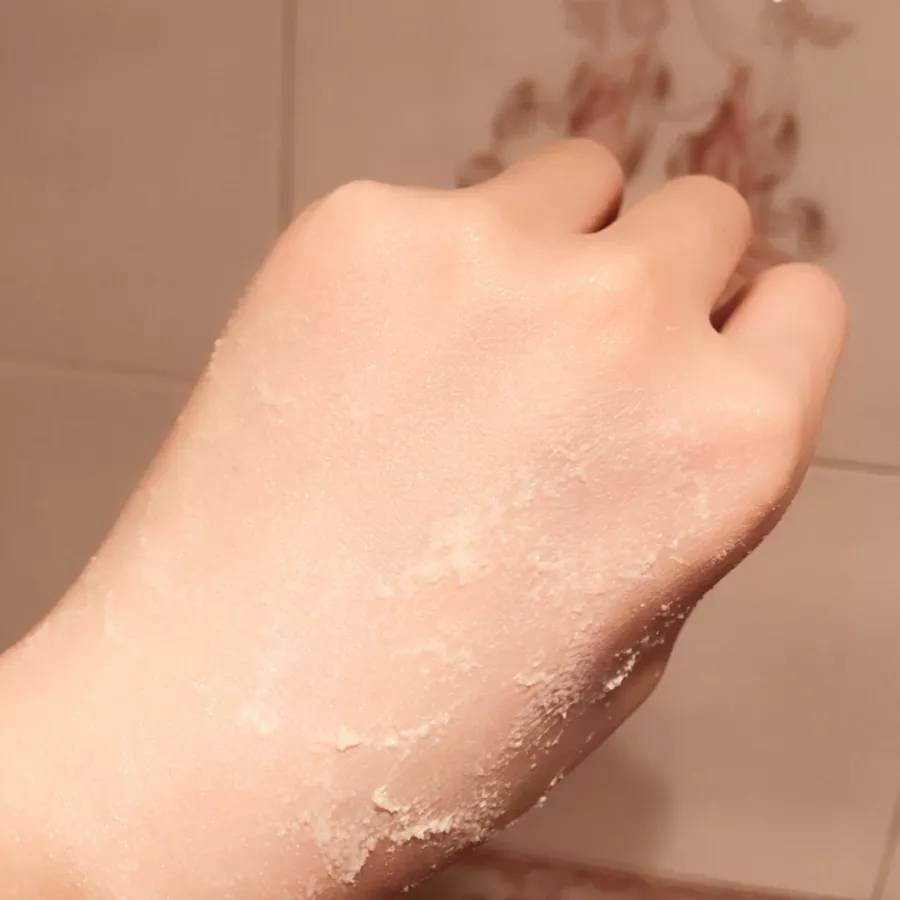 秋冬皮肤缺水记得做好深补水,皮肤干燥缺水补水最好的方法