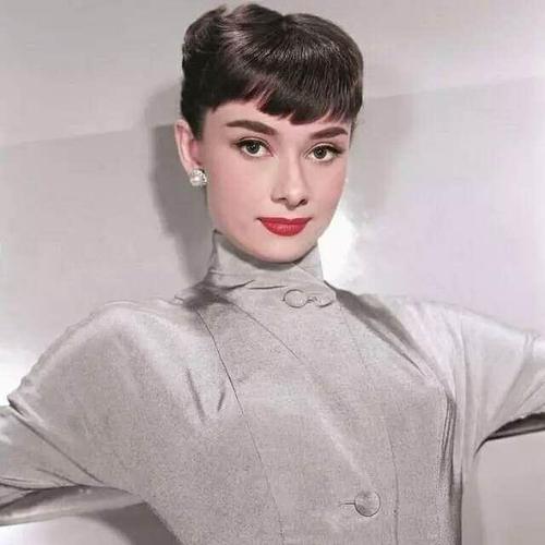 没钱香水也可以买吗,没钱买迪奥等有钱了还是会买迪奥