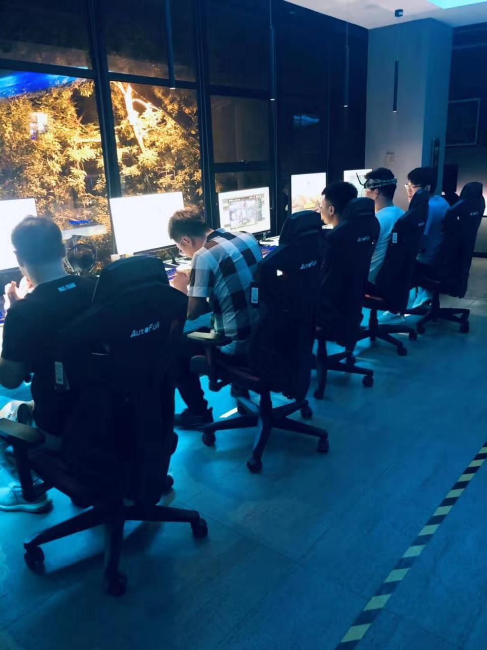 电竞英雄,英雄等你来战图片