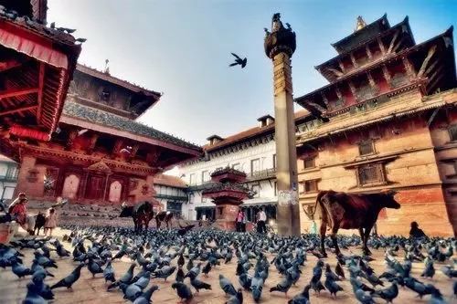 世界上地理位置最高的首都是,世界上最土的城